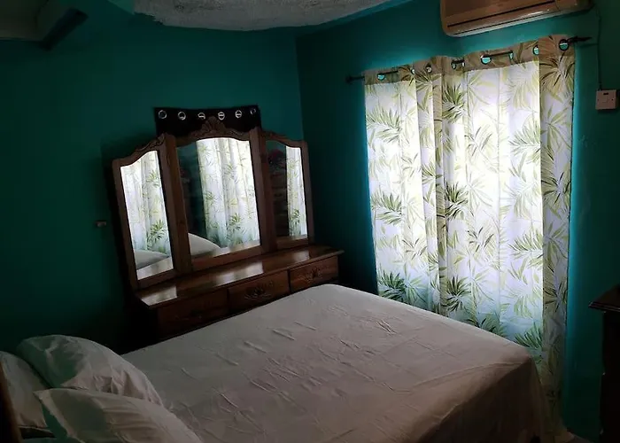 Apartment Queste Ochi Town House