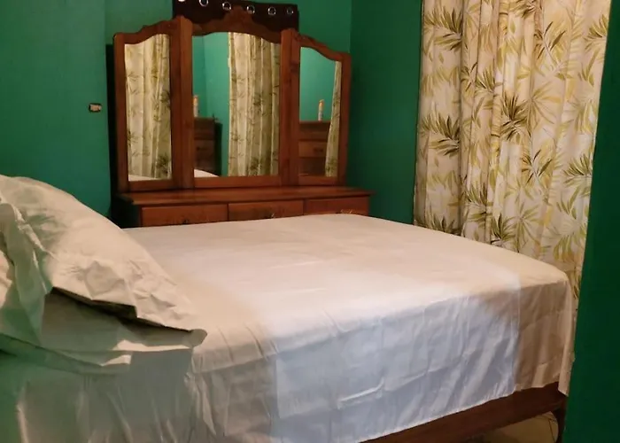 Queste Ochi Town House *